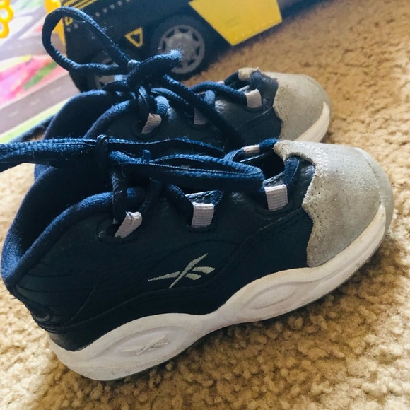 7c Question Mid 'Georgetown' Reebox - Picture 1 of 4